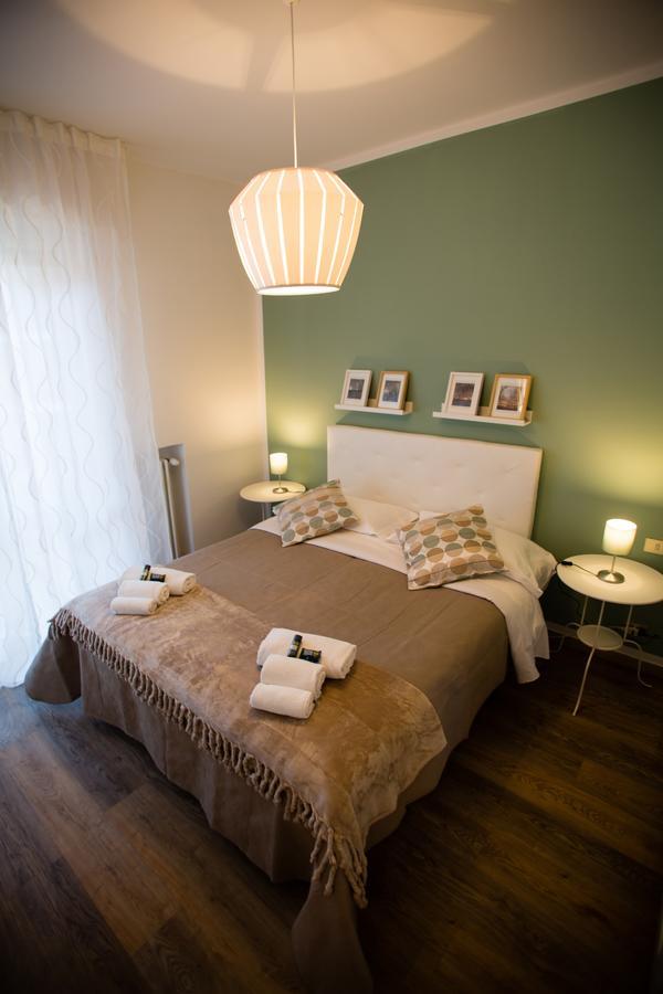 Rebecca'S House Apartment เวโรนา ภายนอก รูปภาพ