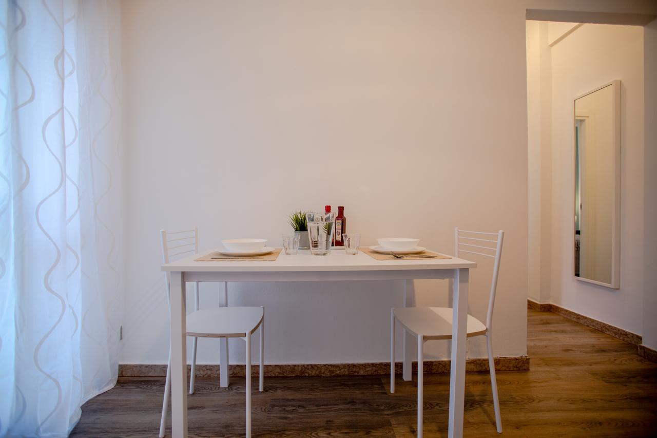 Rebecca'S House Apartment เวโรนา ภายนอก รูปภาพ